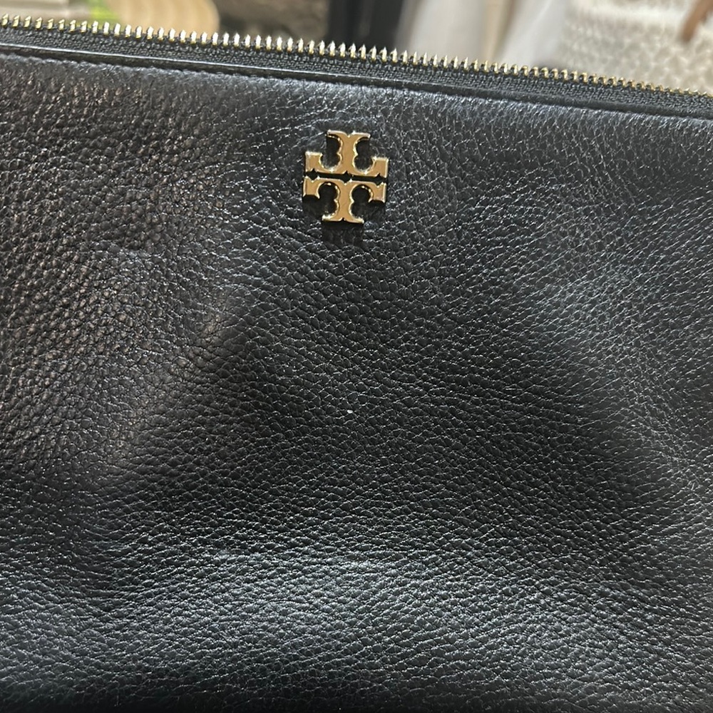 Tory Burch Black Leather Zip Pouch - Gold Logo